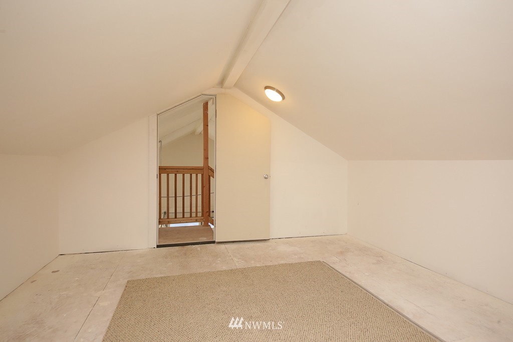 5174 Bayview Road Langley, WA 98260 - Photo 4 of 19 Gallery Image 4