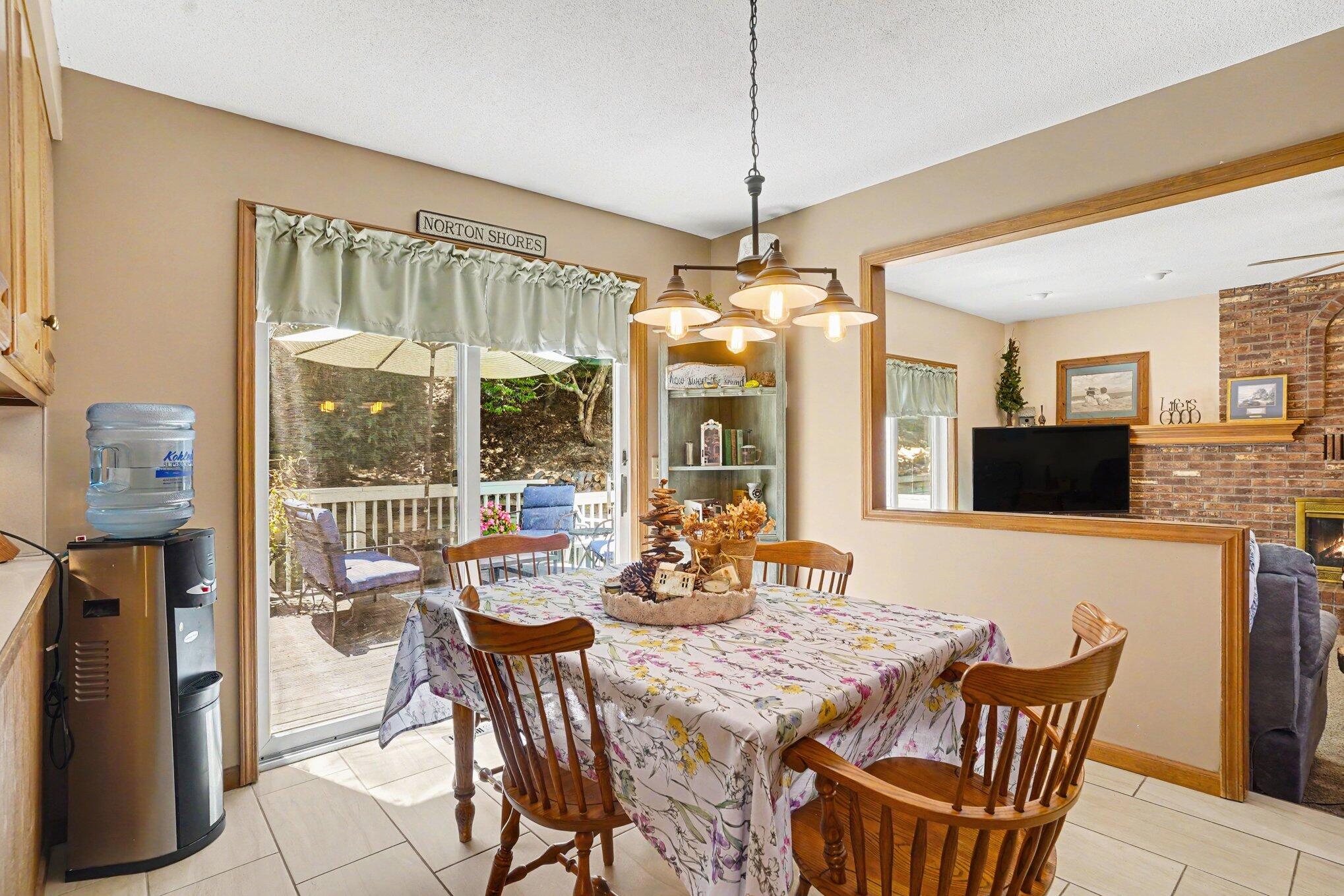 2065 Forest Park Road Muskegon, MI 49441 - Photo 17 of 39 010_file_7095