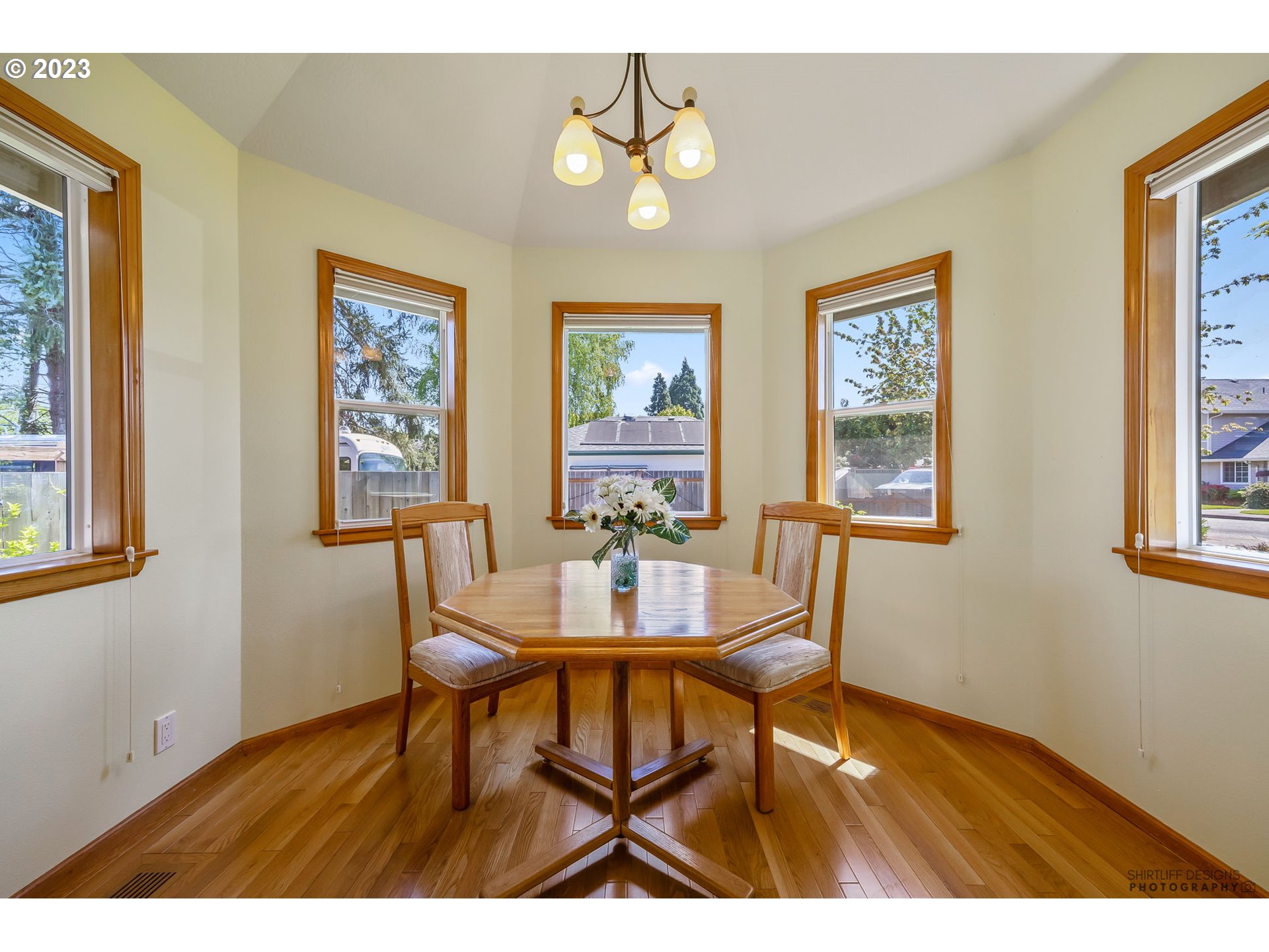 2990 Gilham Road Eugene, OR 97408 - Photo 12 of 39 Gallery Image 12