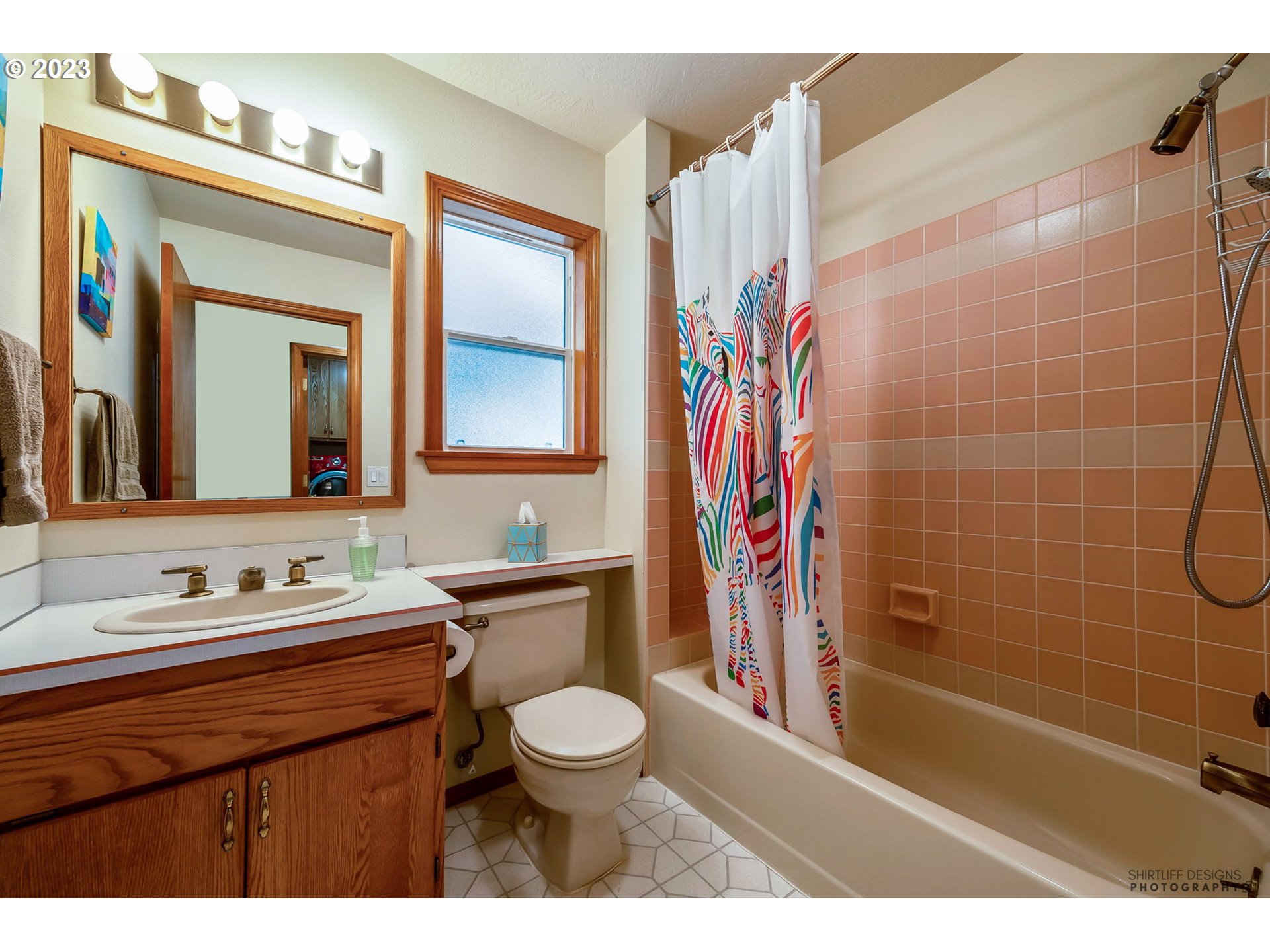 2990 Gilham Road Eugene, OR 97408 - Photo 22 of 39 Gallery Image 22