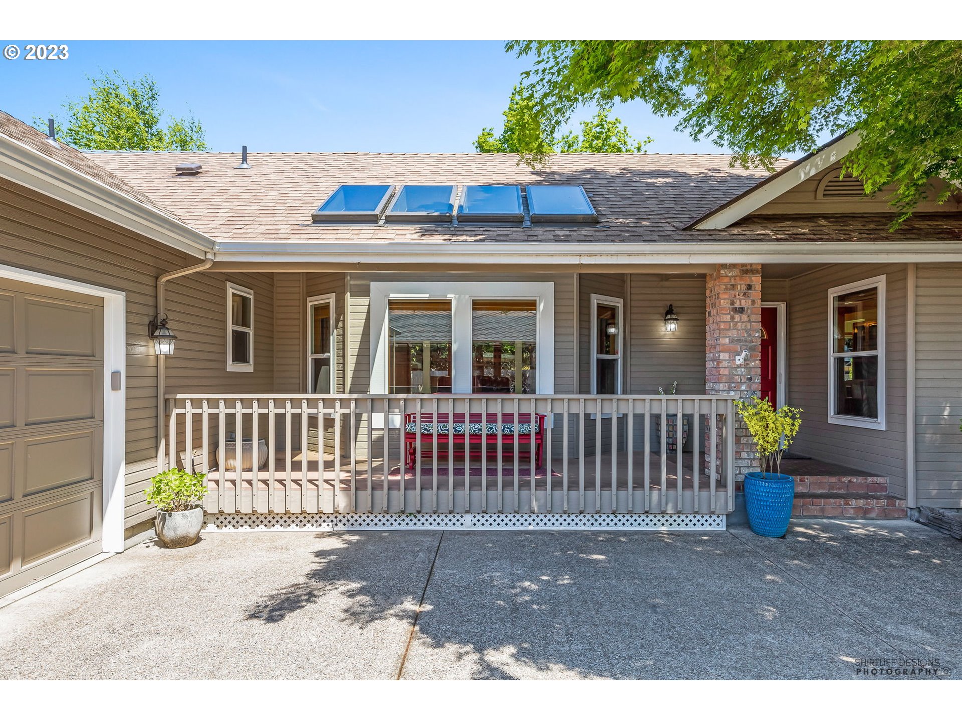 2990 Gilham Road Eugene, OR 97408 - Photo 4 of 39 Gallery Image 4