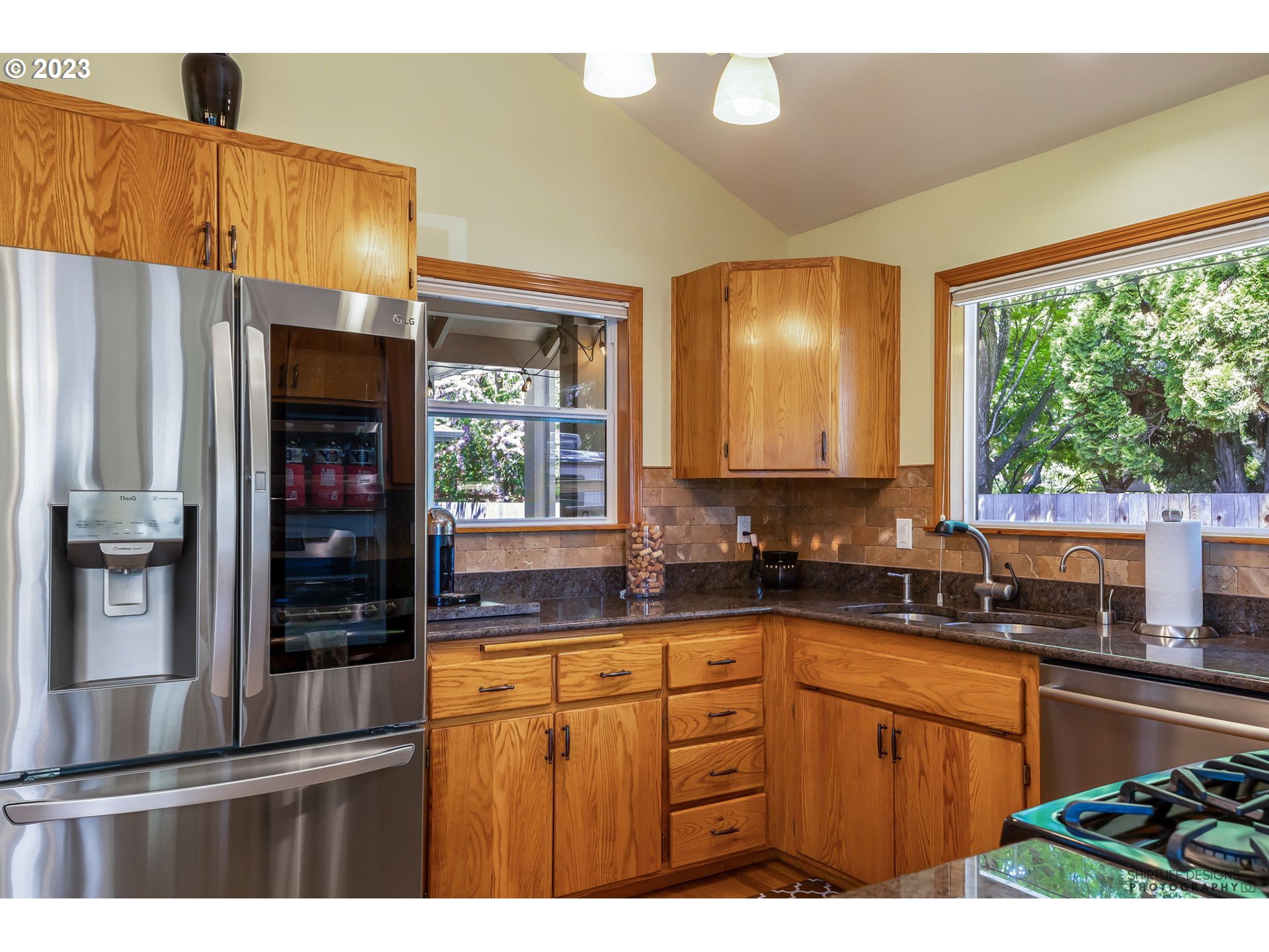 2990 Gilham Road Eugene, OR 97408 - Photo 10 of 39 Gallery Image 10