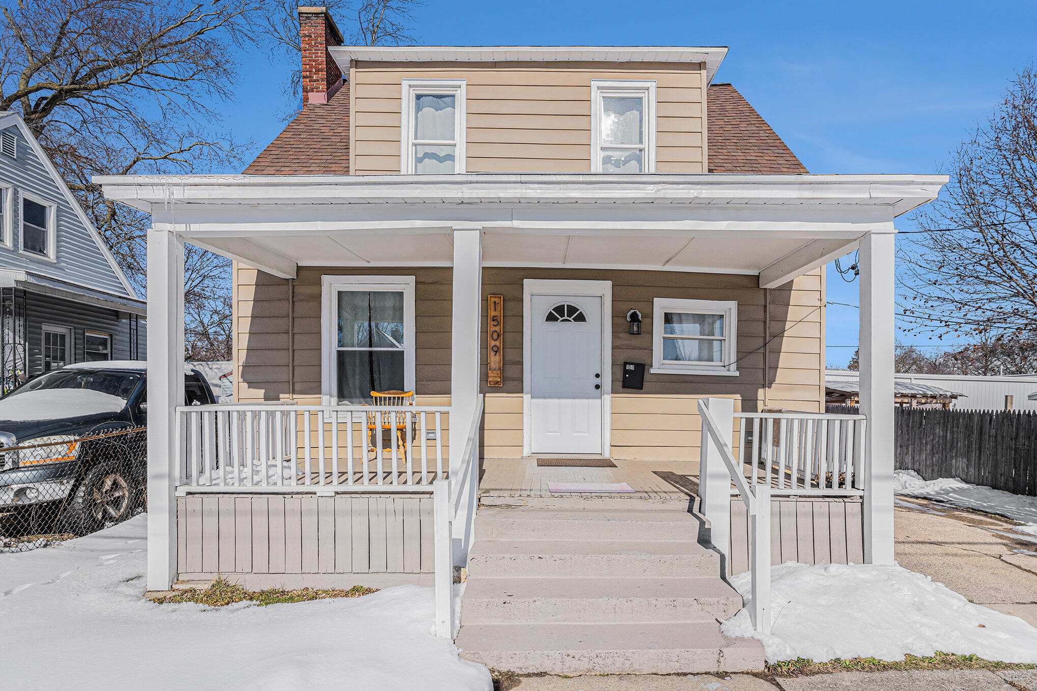 1509 Rathbone Street Southwest Wyoming, MI 49509 - Photo 1 of 24 003_dsc01789_92