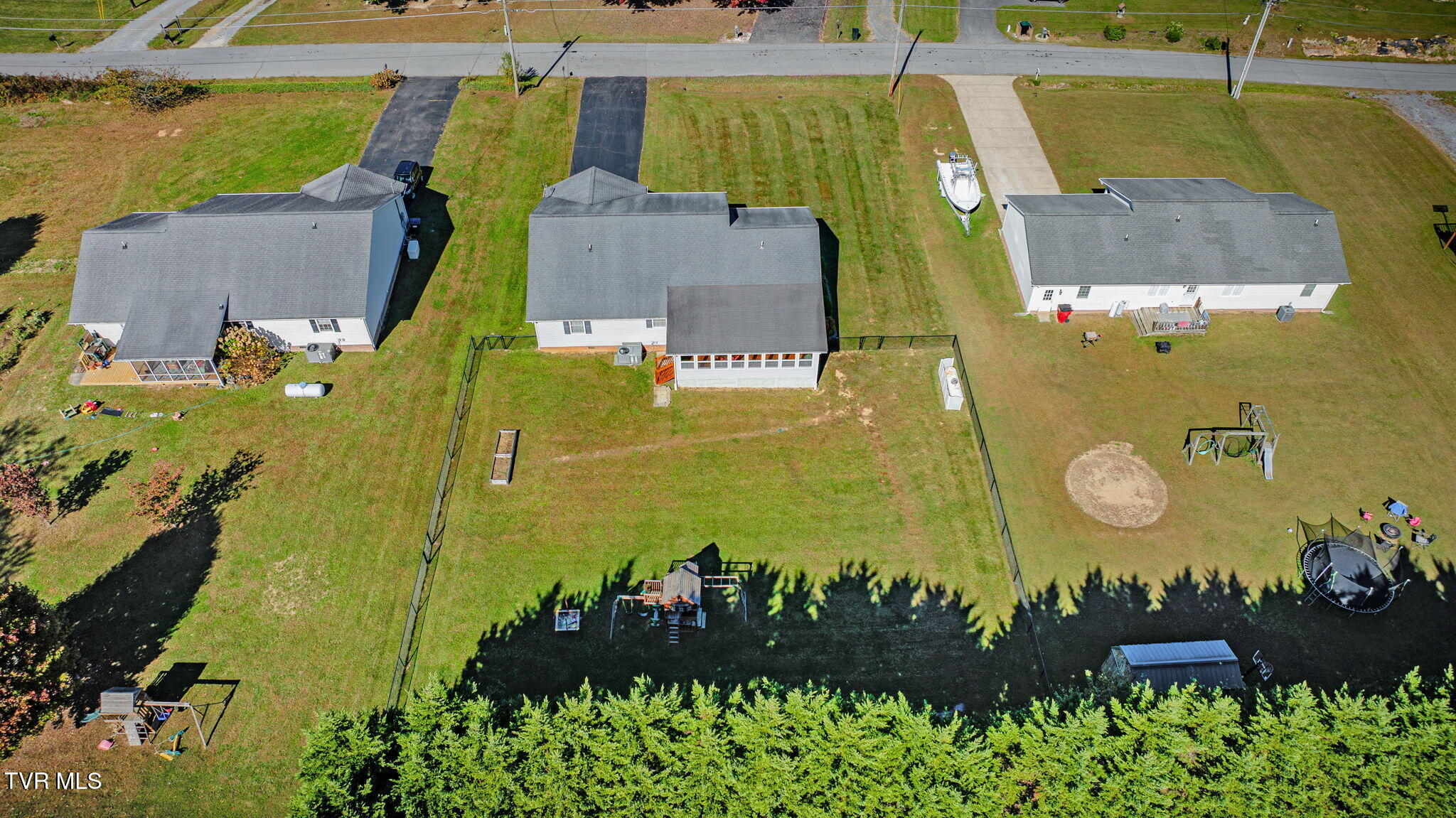 115 Hamilton Road Elizabethton, TN 37643 - Photo 34 of 36 104