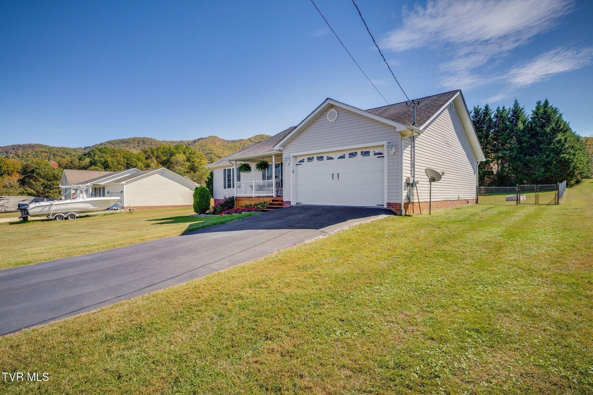 115 Hamilton Road Elizabethton, TN 37643 - Photo 4 of 36 003