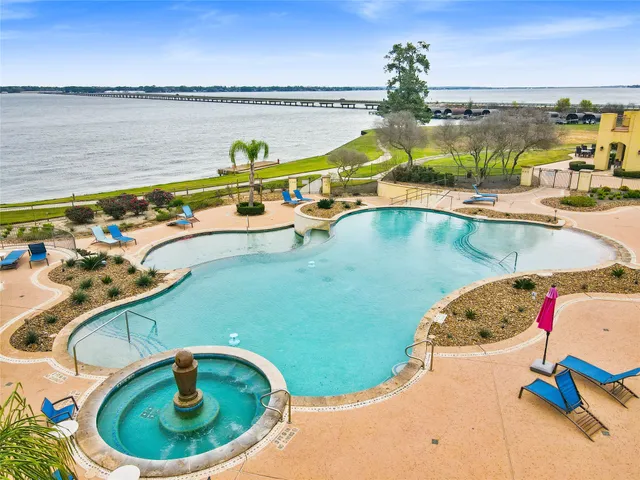 $280,000 | 17040 West Fm 1097 Road, Unit 6202, Montgomery, TX 77356