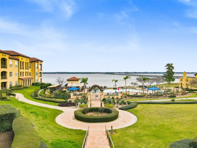 $280,000 | 17040 West Fm 1097 Road, Unit 6202, Montgomery, TX 77356