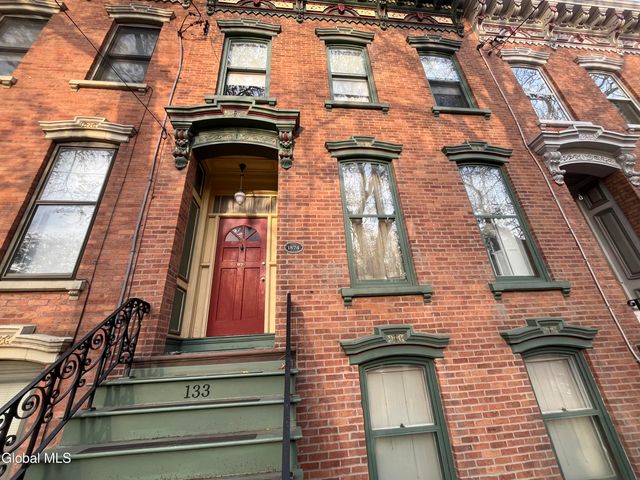 $450,000 | 133 Jay Street, Albany, NY 12210