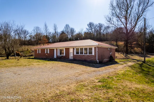 $340,000 | 1250 Old Highway 68, Sweetwater, TN 37874