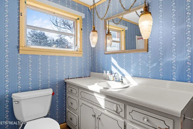 $340,000 | 1250 Old Highway 68, Sweetwater, TN 37874