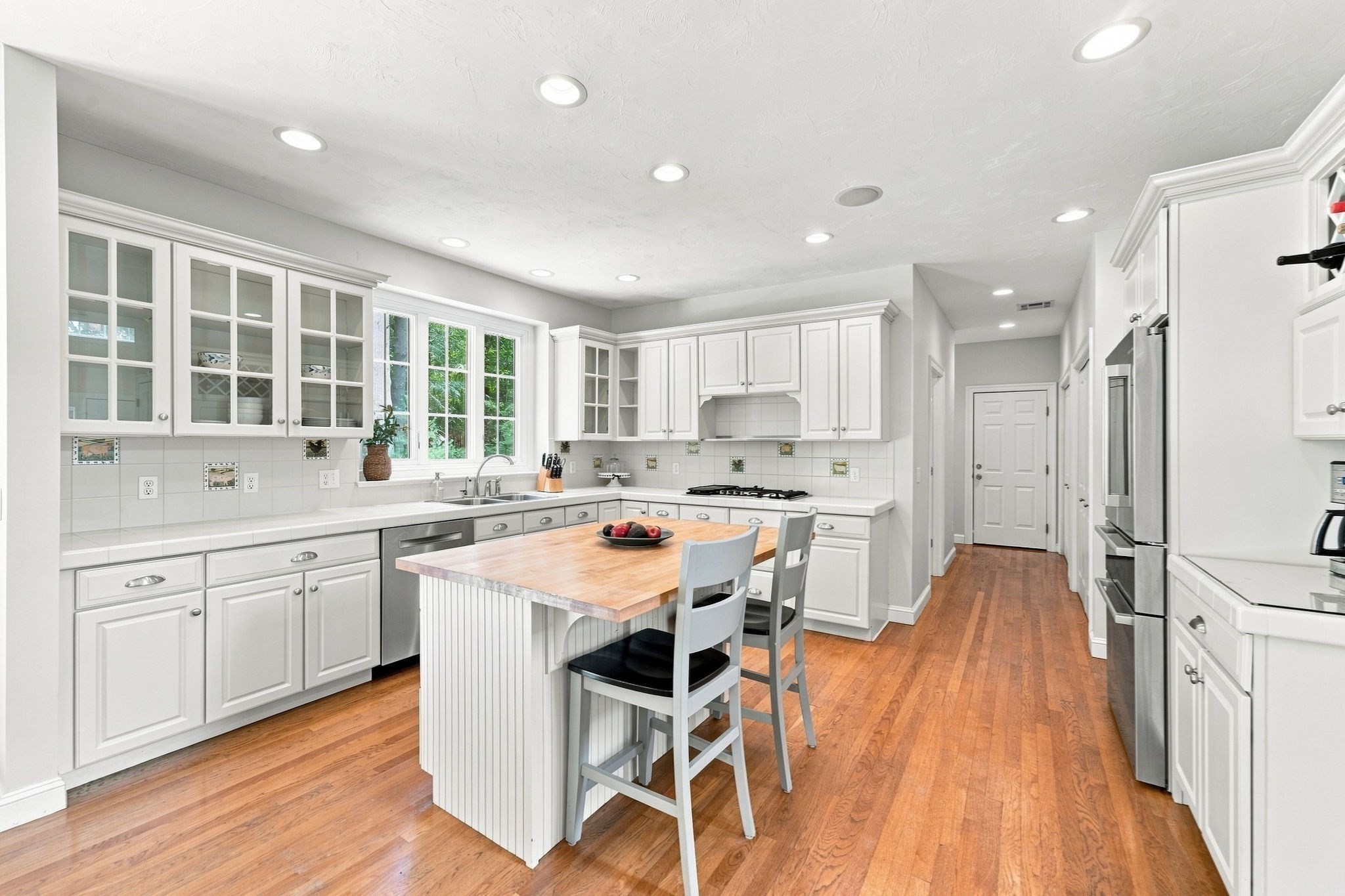 27 Juniper Road Upton, MA 01568 - Photo 16 of 42 Gallery Image 16
