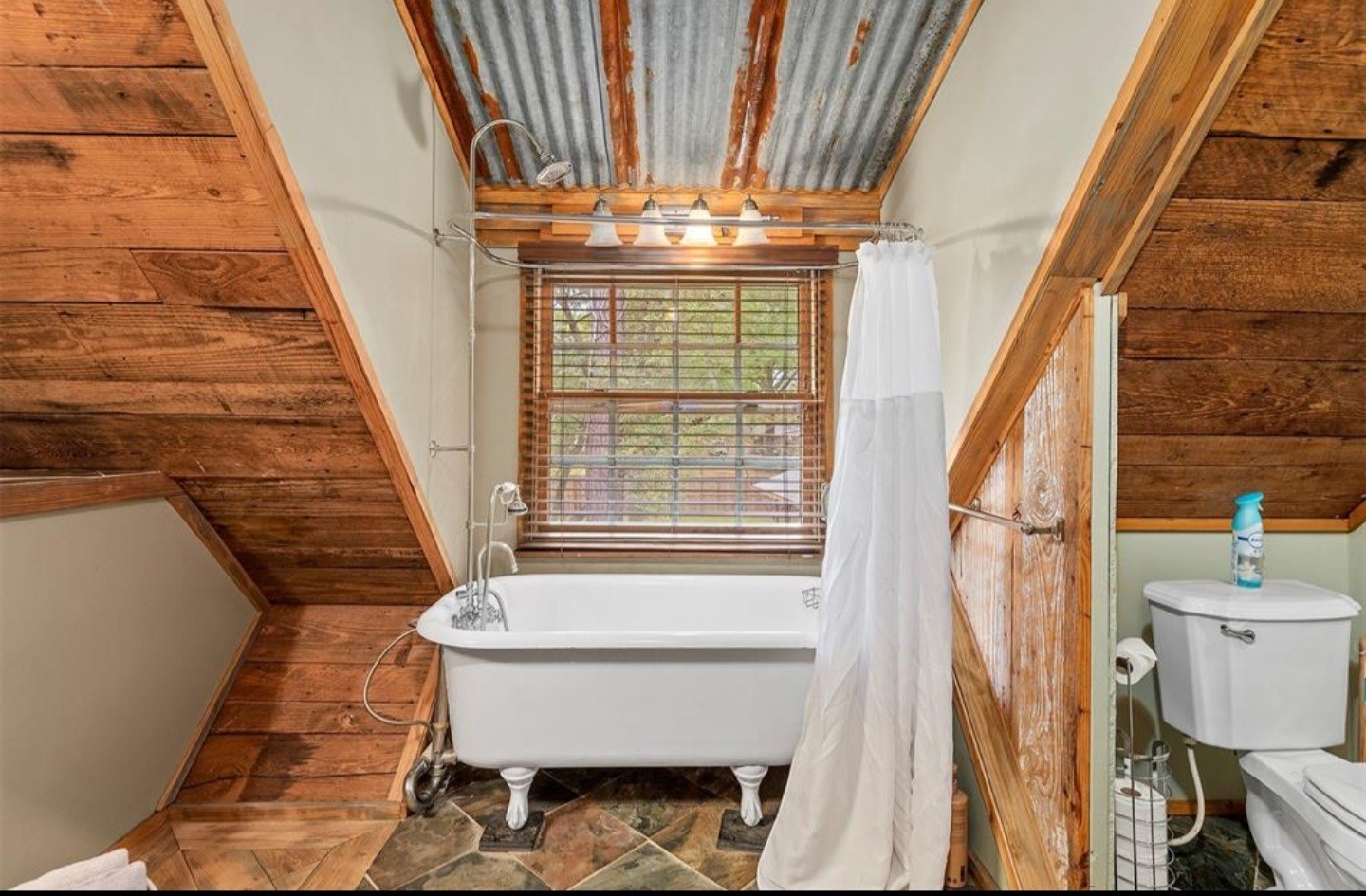 23207 Decker Prairie-Rosehill Road Magnolia, TX 77355 - Photo 6 of 29 a view of a entryway with staircase