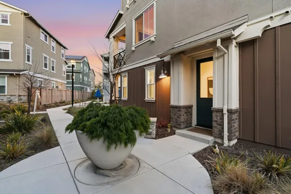 $1,750,000 | 37380 Watersail Way, Newark, CA 94560