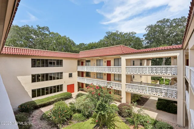 $330,000 | 1810 Sevilla Boulevard West, Unit 307, Atlantic Beach, FL 32233