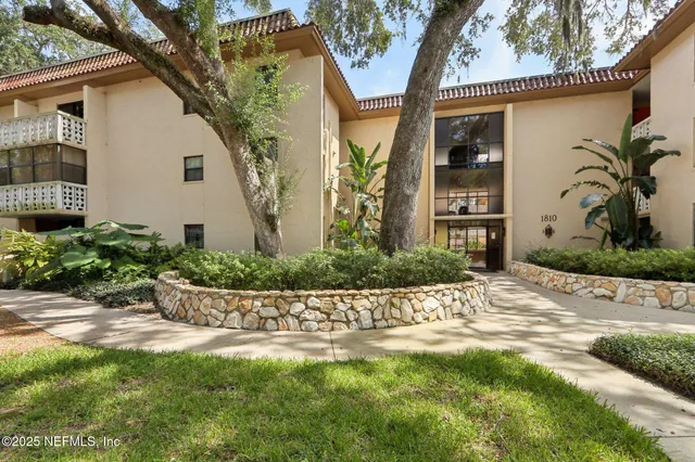 $330,000 | 1810 Sevilla Boulevard West, Unit 307, Atlantic Beach, FL 32233