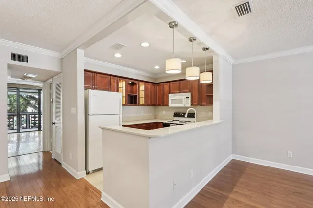 $330,000 | 1810 Sevilla Boulevard West, Unit 307, Atlantic Beach, FL 32233