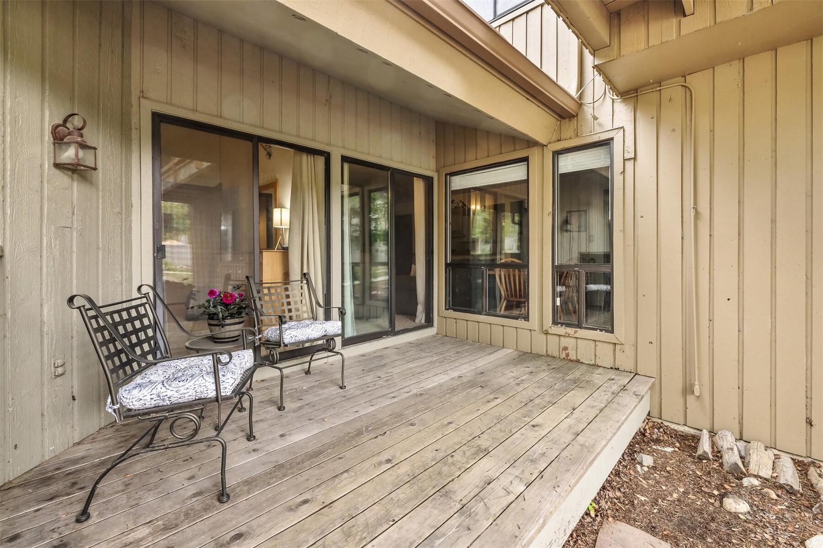 100 Wild Irishman Road, Unit 1103 Keystone, CO 80435 - Photo 24 of 33 View of wooden deck