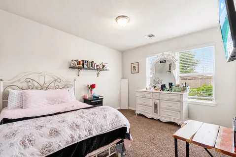 $325,000 | 21310 Cypress White Oak Drive, Cypress, TX 77433