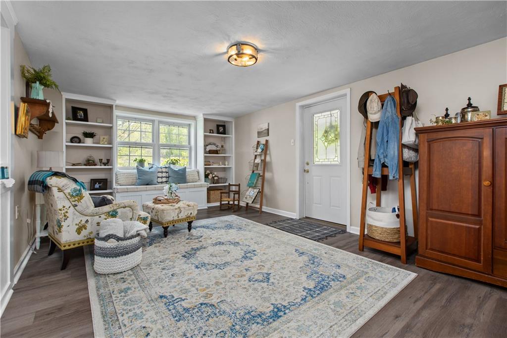 114 Parrish Road Aliquippa, PA 15001 - Photo 3 of 24 Gallery Image 3