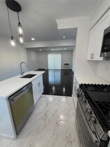 $3,120 | 8 Central Drive, Unit 4, Nanuet, NY 10954