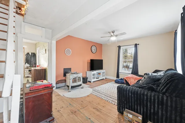 $129,000 | 650 North Nobleboro Road, Waldoboro, ME 04572