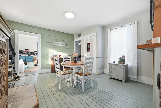 $129,000 | 650 North Nobleboro Road, Waldoboro, ME 04572