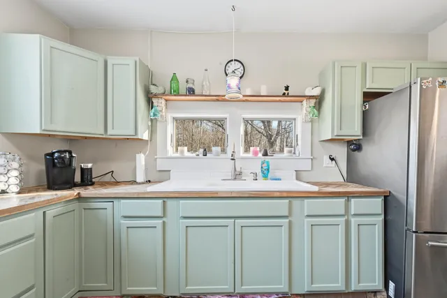 $129,000 | 650 North Nobleboro Road, Waldoboro, ME 04572