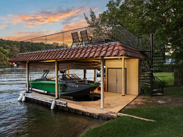 a view of swimming pool and lake view