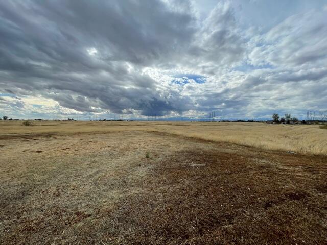 20875 Live Oak Road Red Bluff, CA 96080 - Photo 14 of 19 a view of an ocean
