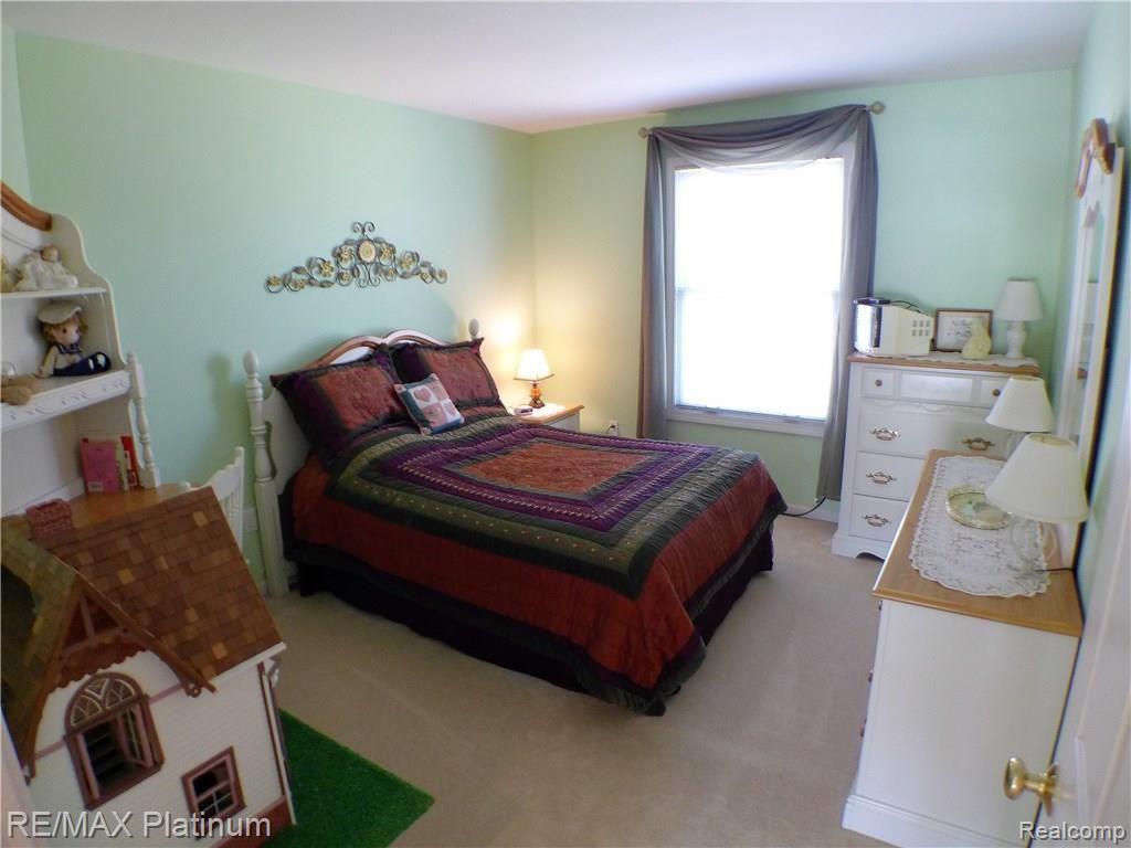 2857 Santia Road Troy, MI 48085 - Photo 31 of 43