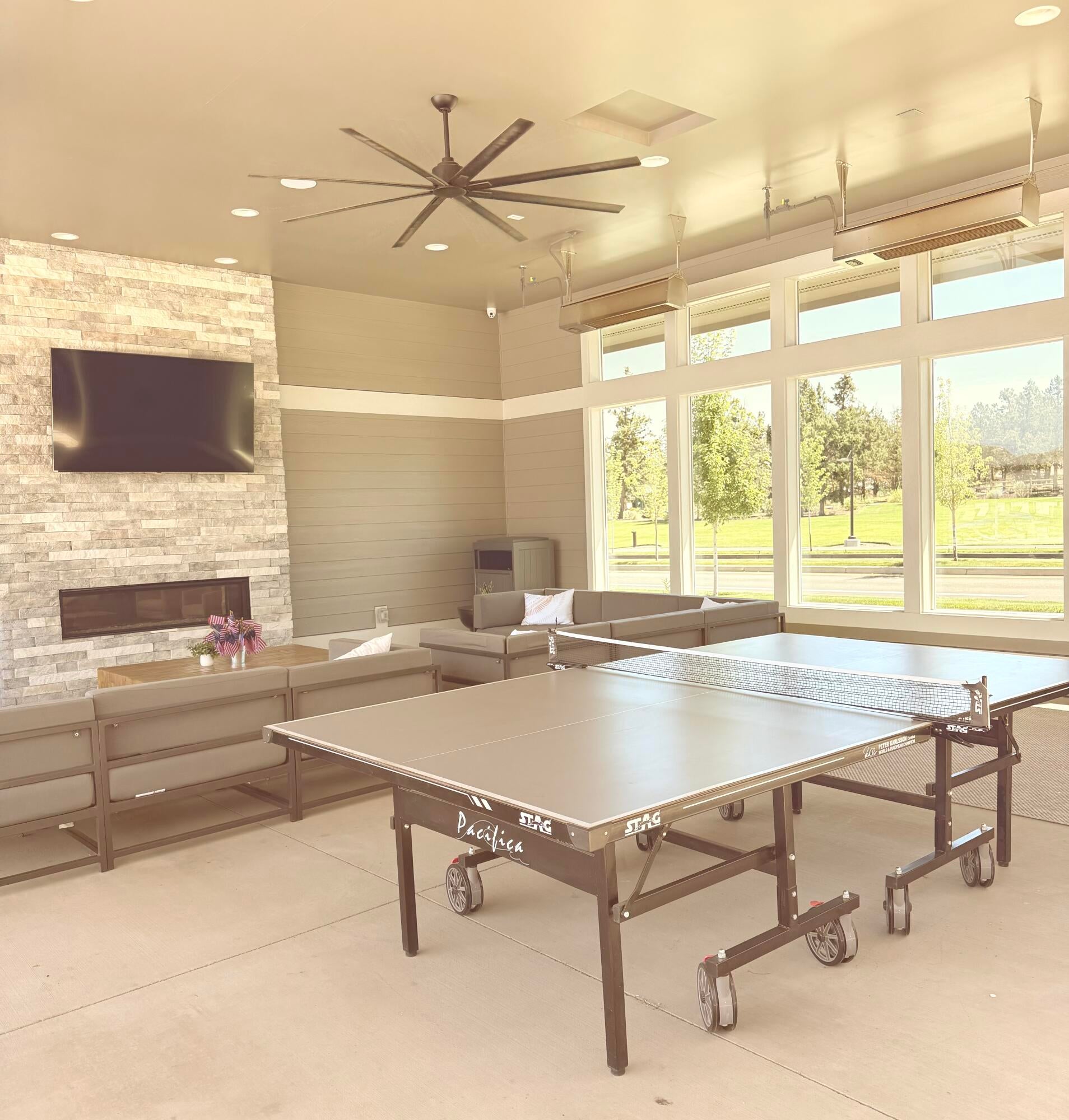 3755 Northeast Oakside Loop Bend, OR 97701 - Photo 33 of 38 Community all purpose room with gas fireplace