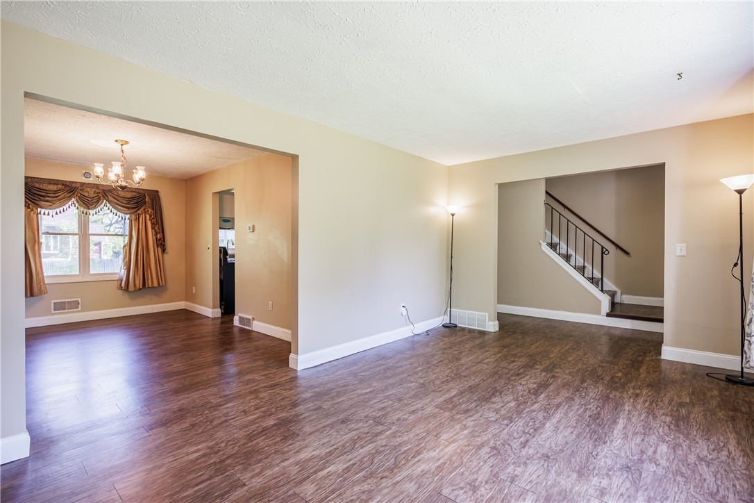 12 French Meadow Lane Rochester, NY 14618 - Photo 5 of 39