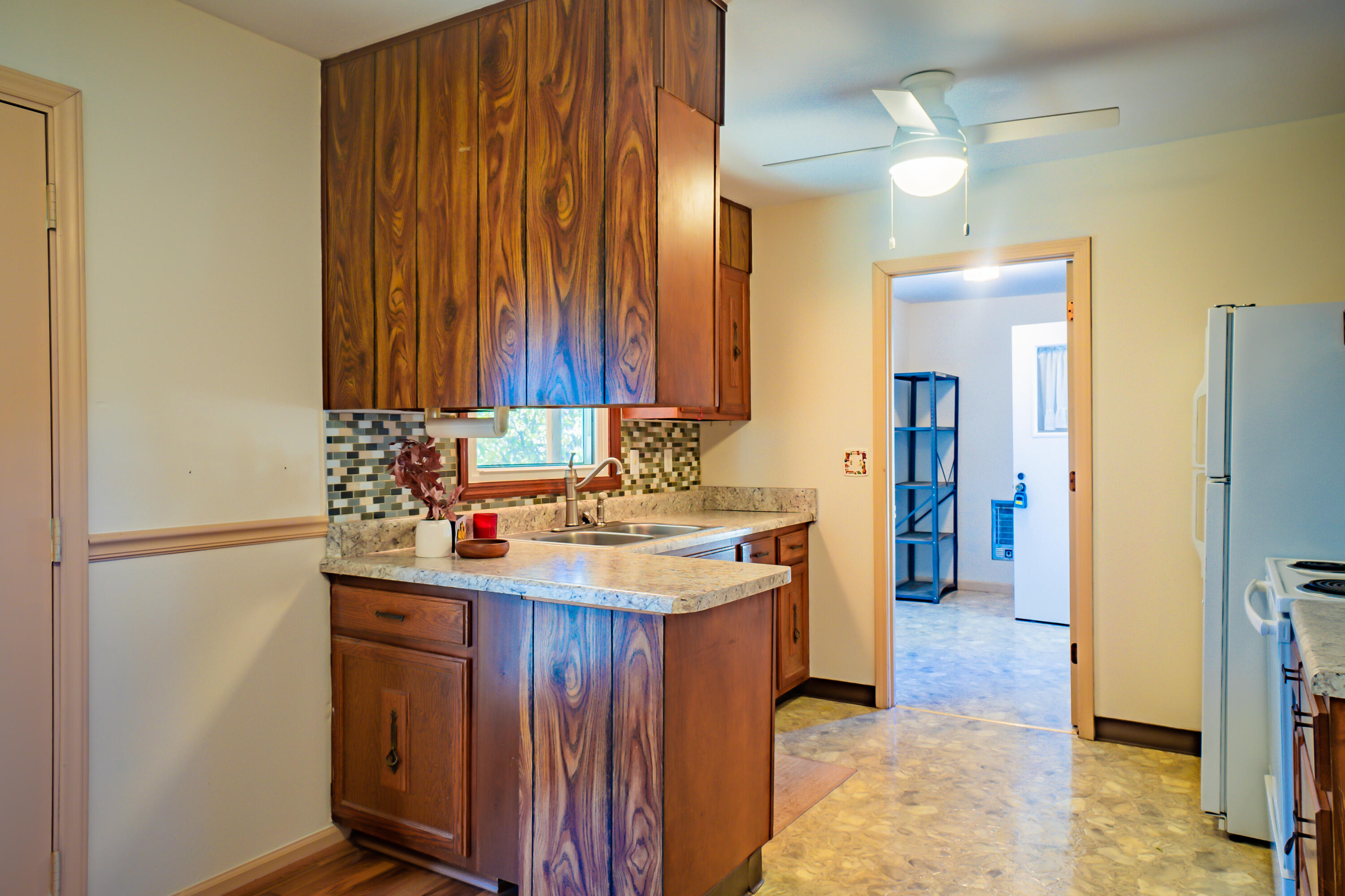 222 Boring Chapel Road Gray, TN 37615 - Photo 5 of 27 DSC00121-HDR
