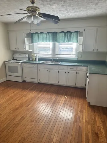 $850 | 122 Cedar Street, Westminster, SC 29693