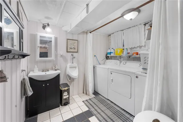 $499,900 | 36 Woodbine Street, East Providence, RI 02915