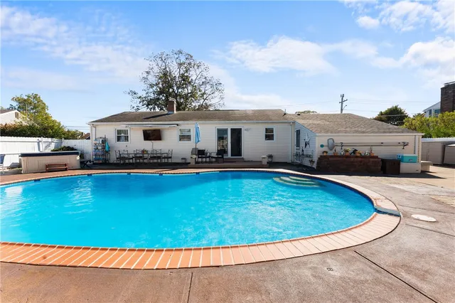 $499,900 | 36 Woodbine Street, East Providence, RI 02915