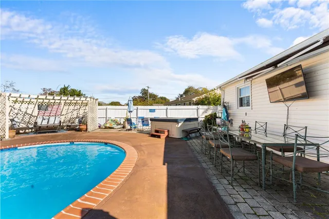 $499,900 | 36 Woodbine Street, East Providence, RI 02915