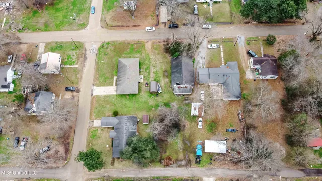 $10,000 | 405 Washington Street, Belzoni, MS 39038