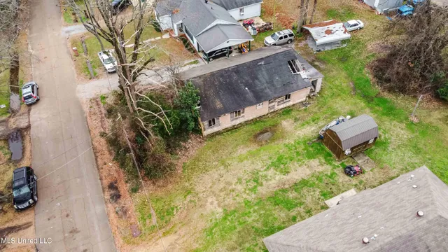 $10,000 | 405 Washington Street, Belzoni, MS 39038