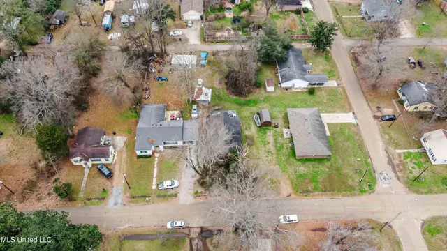 $10,000 | 405 Washington Street, Belzoni, MS 39038