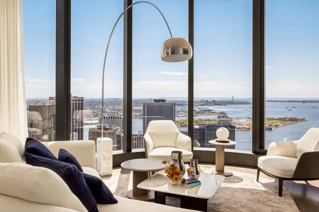 $1,995,000 | 125 Greenwich Street, Unit 64B | Financial District