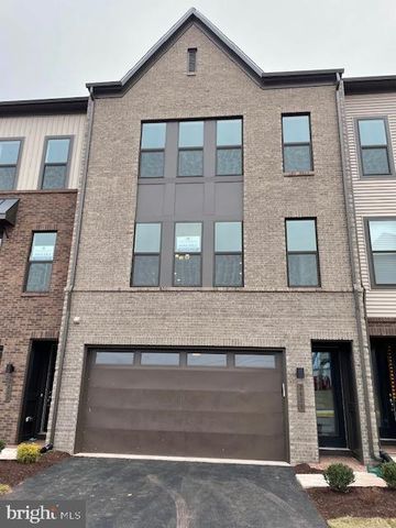 $855,000 | 2615 Jetstream Road, Herndon, VA 20171