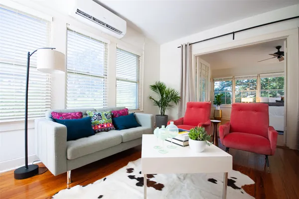 $1,825 | 2902 Hemphill Park, Unit C, Austin, TX 78705