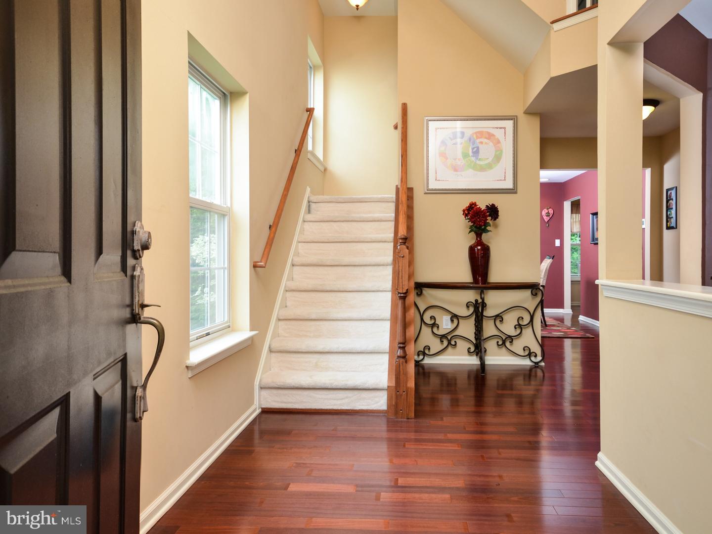 9 Vassar Road Mount Laurel, NJ 08054 - Photo 2 of 25 Foyer