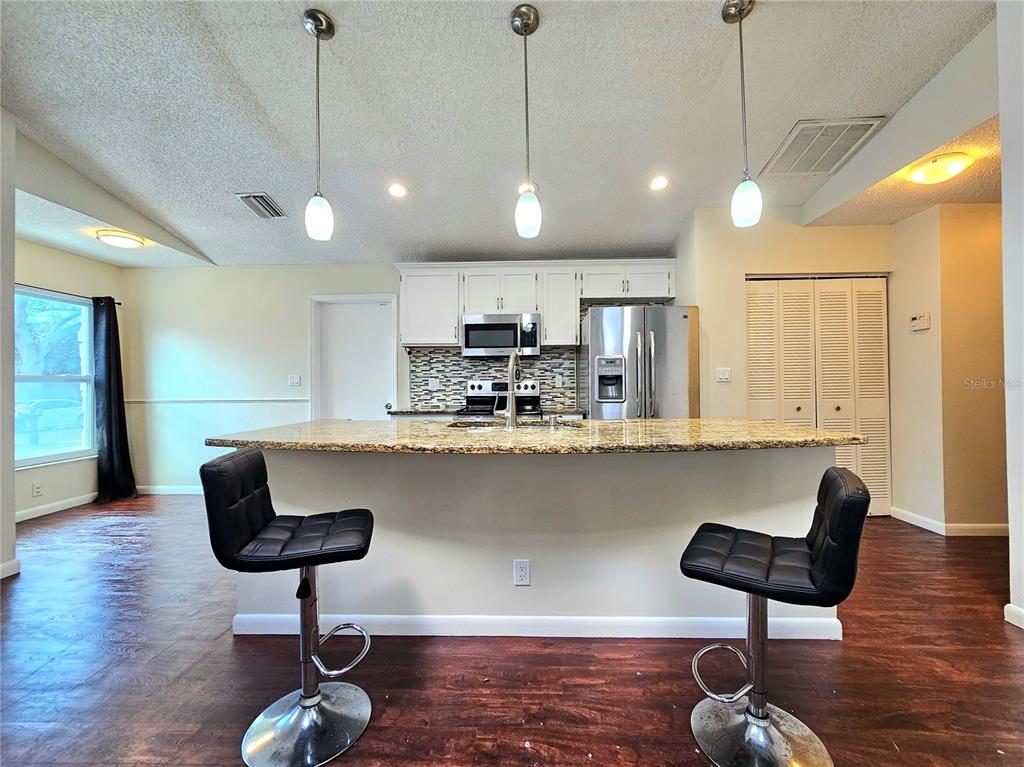 1649 12th Street Southwest Largo, FL 33778 - Photo 5 of 40