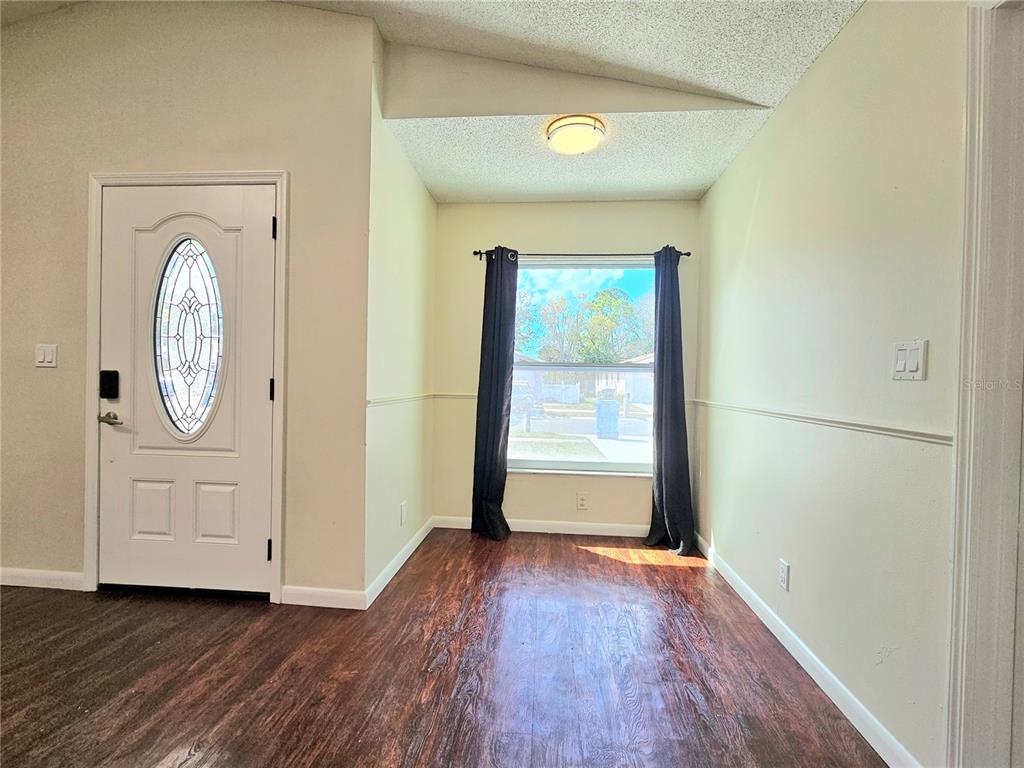 1649 12th Street Southwest Largo, FL 33778 - Photo 10 of 40