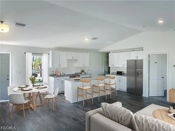 $1,995 | 3929 Northwest 42nd Lane, Cape Coral, FL 33993