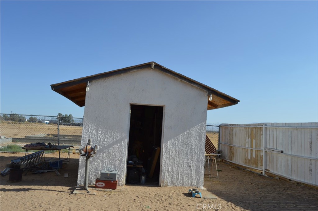 12065 Aztec Lane Adelanto, CA 92301 - Photo 24 of 64