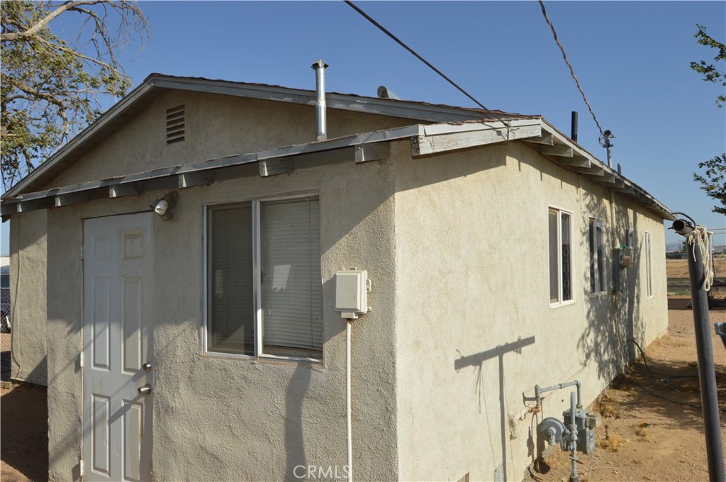 12065 Aztec Lane Adelanto, CA 92301 - Photo 9 of 64