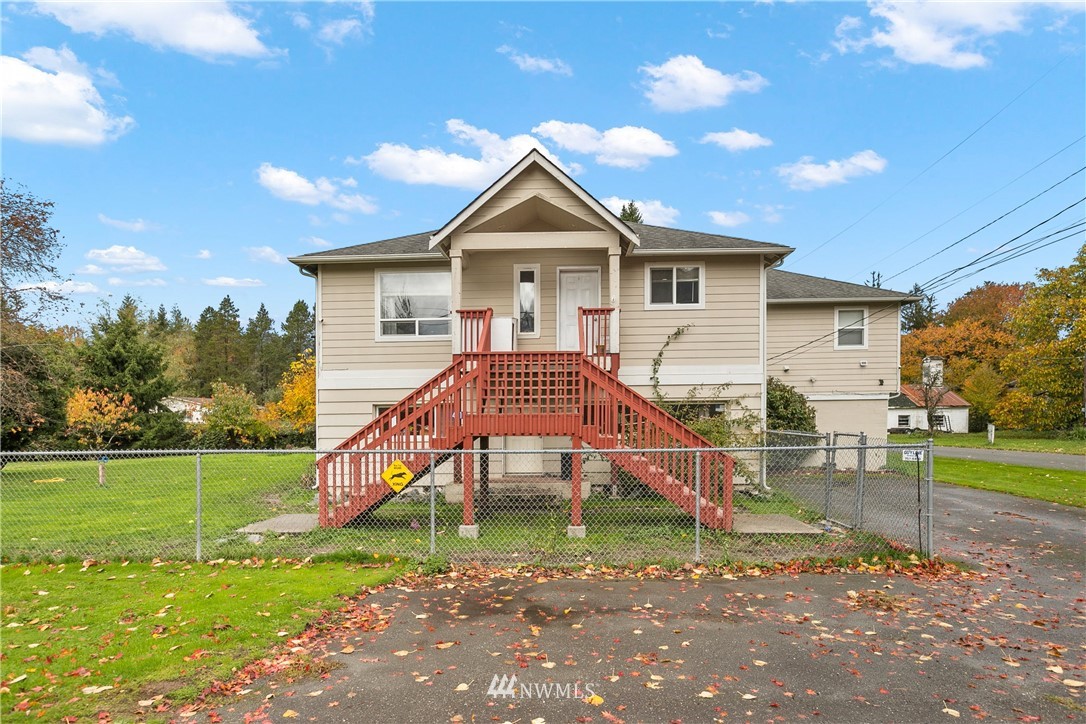 401 Maple Street Hamilton, WA 98255 - Photo 1 of 38 Gallery Image 1